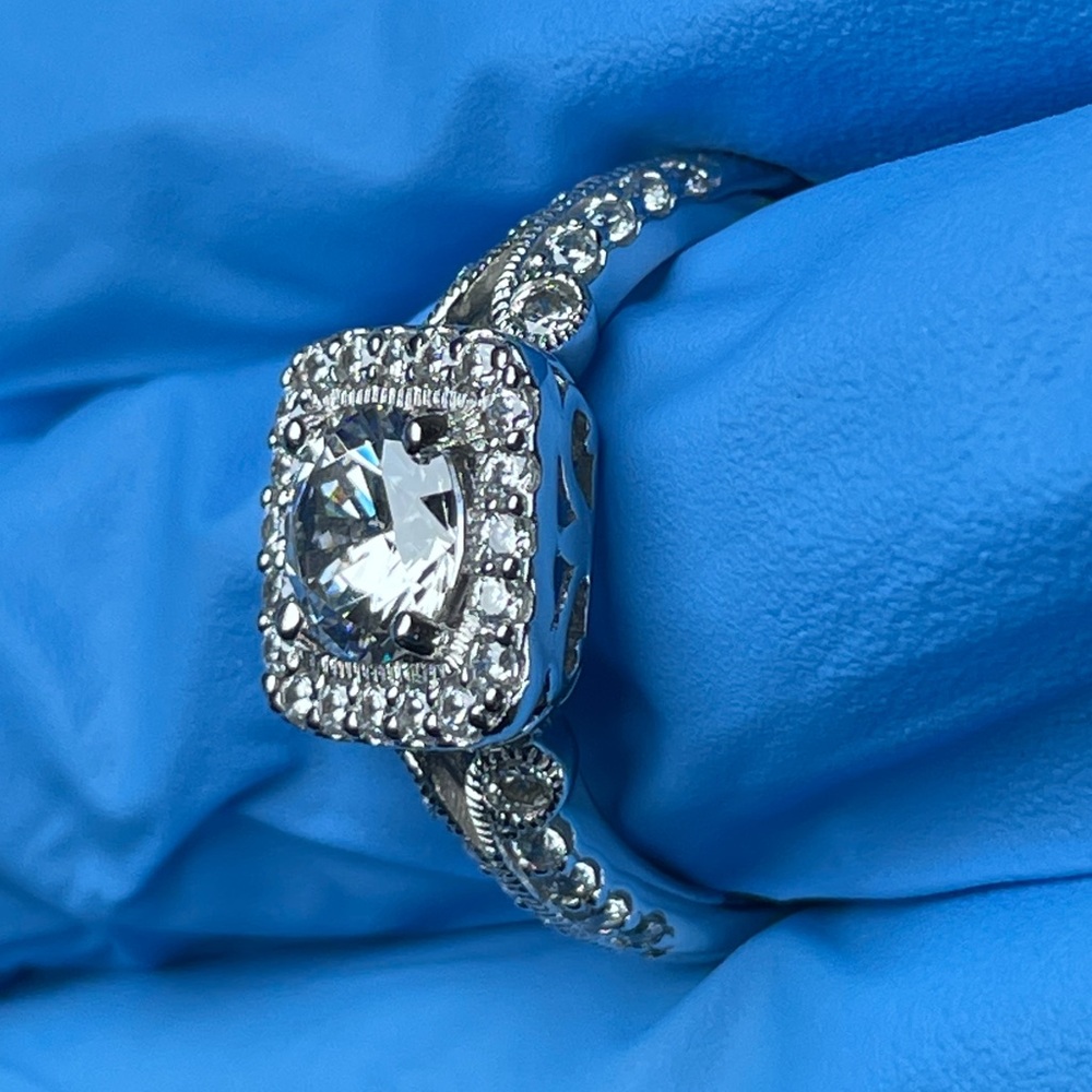 Ring 6 - Picture 7 of 11